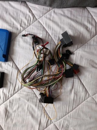 Interfaz Volante SW101R +Parrot MK6000
