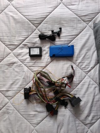 Interfaz Volante SW101R +Parrot MK6000