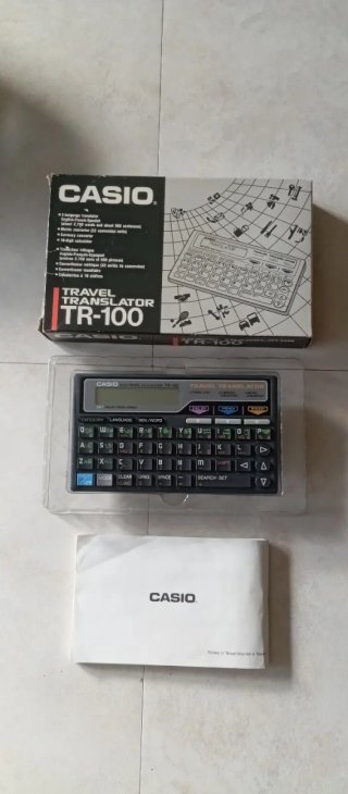 Traductor Casio TR-100