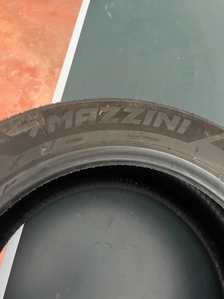 2 Neumáticos 205/55R16 (1 mes de uso)