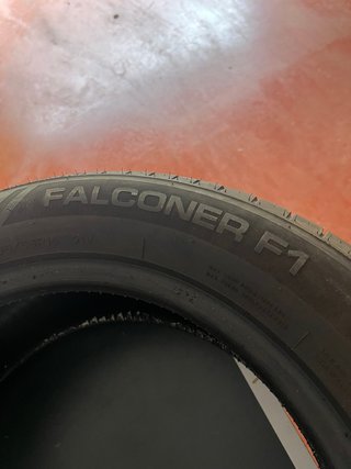 2 Neumáticos 205/55R16 (1 mes de uso)