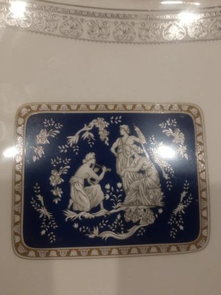 Bandeja de porcelana fina con diseño