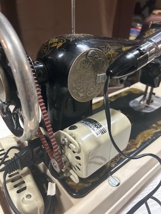 Máquina de coser Singer antigua