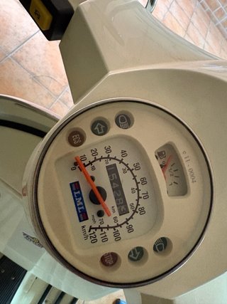 LML Star Scooter Marrón y Blanco 125cc