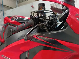 Honda CBR Fireblade Roja y Negra