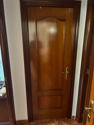 Puerta de madera de Xapelly