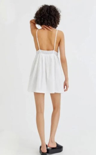 Vestido blanco Pull & Bear