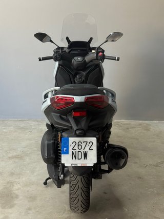 Yamaha XMAX Tech MAX Scooter Automática Moto nueva