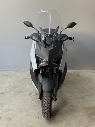 Yamaha XMAX Tech MAX Scooter Automática Moto nueva