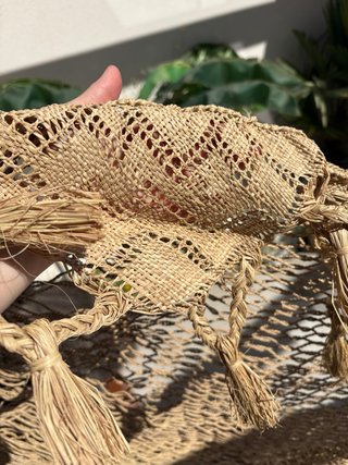 Hamaca de fibra vegetal hecha a mano por los indig