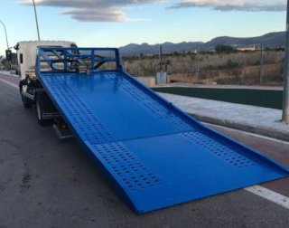 Grúas porta coches las 24 horas