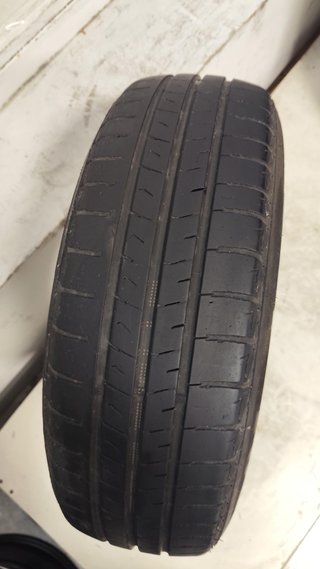 Neumático SUELTO de segunda mano 185/65 R15