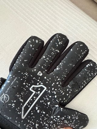 Guantes Rinat Negro y Rojo Talla 4