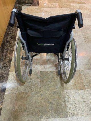 Silla de ruedas plegable
