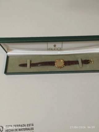 Reloj Gucci Marrón y Dorado