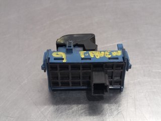 MANDO ELEVALUNAS TRASERO IZQUIERDO TOYOTA AVENSIS
