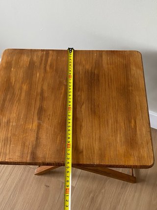 Mesita auxiliar plegable de madera