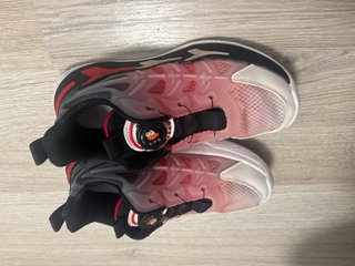 Zapatillas deportivas talla 39 para niño/chico