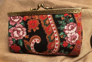 Monedero/Clutch estampado floral