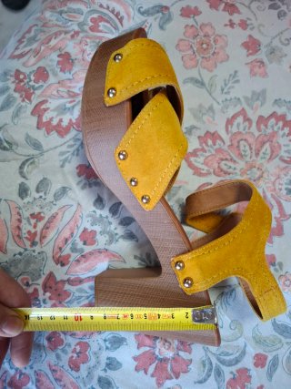 Sandalias HFS Shoes Mostaza