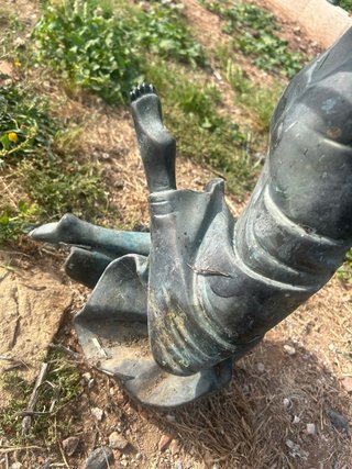 Escultura bronce macizo figura danzante