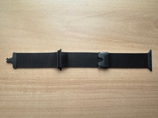 Apple Watch ULTRA 49mm. Black Titanium Milanese M