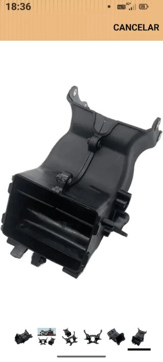 Carenado Yamaha Negro en una foto sale modelos