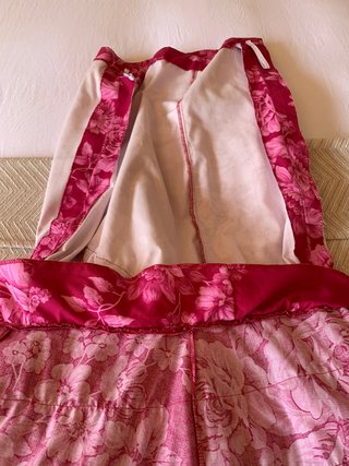 Falda flamenca volantes flores rosa
