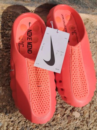 Nike Mind 001 Slide Solar Red Talla 37
