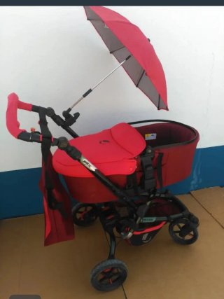 Lote bebé: cuna, minicuna, carro y más