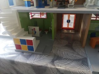 Colegio Playmobil con figuras