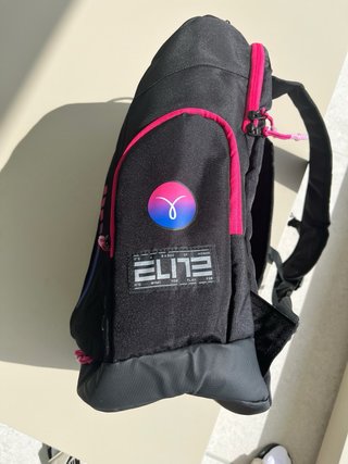 Mochila Nike Elite NUEVA huele a coche nuevo.