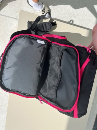 Mochila Nike Elite NUEVA huele a coche nuevo.