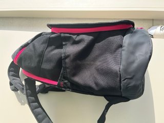 Mochila Nike Elite NUEVA huele a coche nuevo.