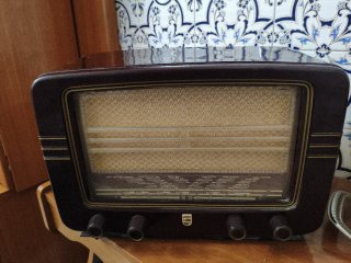 Radio Philips BE-331-A Años 50 Baquelita