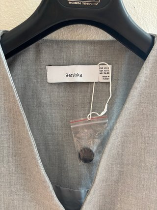 Completo gilet e pantaloni Bershka grigio