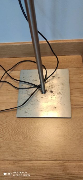 Lámpara de pie moderna metal con tulipa beige