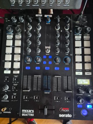 Mixars Quattro Mixer Digitale 4 Canali