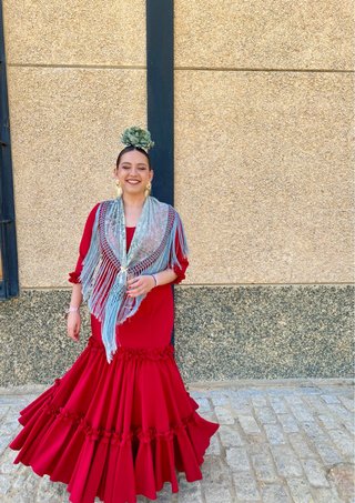 Traje de flamenca rojo talla XL. Hecho por costure