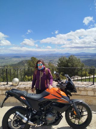 KTM 390 Adventure como nueva
