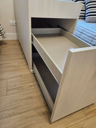 Mueble cajonera de madera