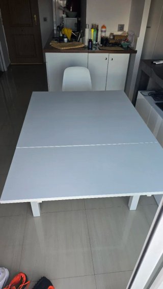 Mesa de comedor blanca + regalo 2 sillas