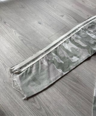 Pantalón ancho camuflaje mujer