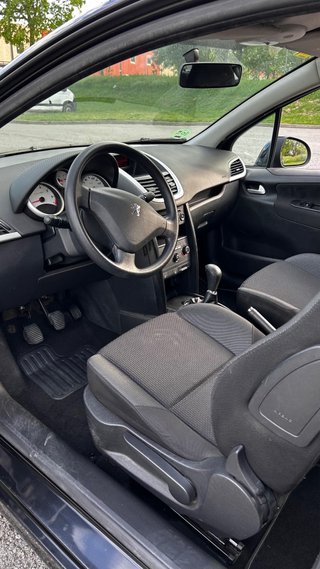 Peugeot 207 full LED 1.4 VTI 2010
