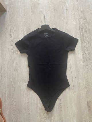 Lote juvenil XS: camiseta, chaleco y falda