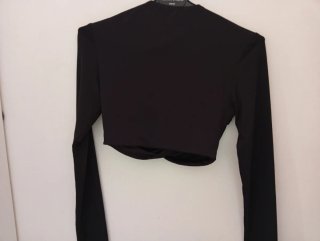 Crop top maniche lunghe nero
