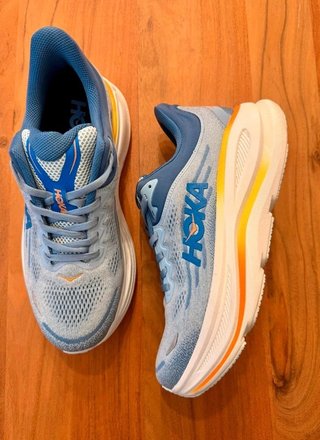 Hoka Bondi 9 Talla 42 2/3 Azul