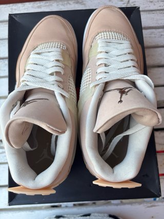 Jordan 4 Retro Shimmer W Beige