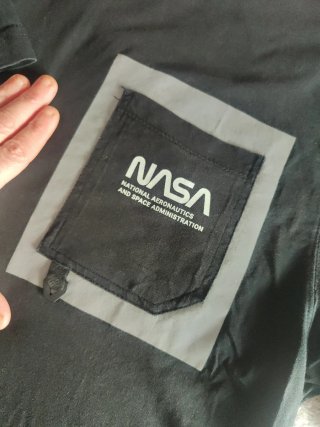 Camiseta NASA Negra Hombre
