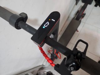Patinete Eléctrico Xiaomi Scooter 4 Negro/Rojo